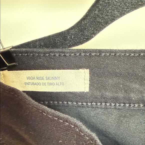 Universal Thread Black Women's High Rise Jeans - Picture 3 of 4